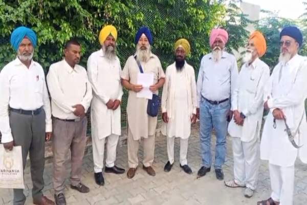 मोगा डीसी से मिला यूनिवर्सल मानवाधिकार फ्रंट का प्रतिनिधिमंडल, नशा तस्करी, बाल मजदूरी और देह व्यापार पर रोक लगाने की मांग