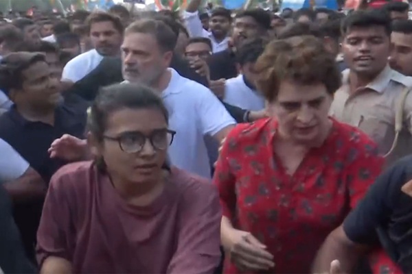 राहुल-प्रियंका की अगुवाई में INDIA ब्लॉक का सुप्रीम कोर्ट तक मार्च, SIR में गड़बड़ी और CEC पर कार्रवाई की मांग